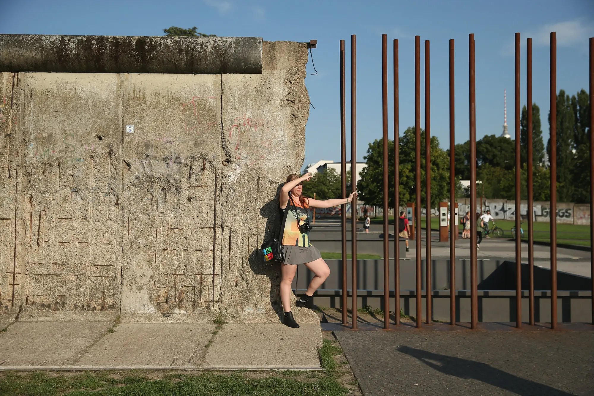Μεγάλες διαφορές μεταξύ ανατολικής και δυτικής Γερμανίας 30 χρόνια μετά την πτώση του Τείχους