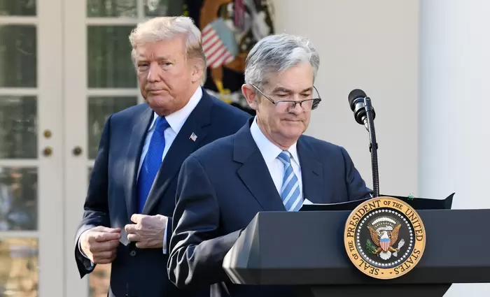 Τραμπ: Δεν θα αποπέμψει τον Πάουελ από την FED πριν το τέλος της θητείας του