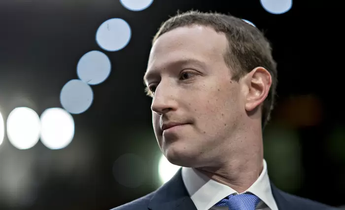 O mr. Facebook μόλις πρόσθεσε 15 δισ. δολάρια στον λογαριασμό του