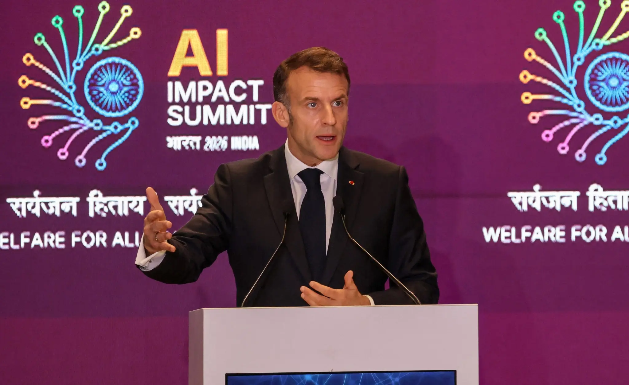 Μακρόν από Ινδία: Προτεραιότητα της G-7 η προστασία ανηλίκων από τα social media και την AI