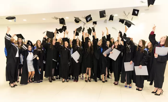 Σχολή Μοριακής Ιατρικής Κύπρου: Γνώση, Εμπειρία και εξειδίκευση