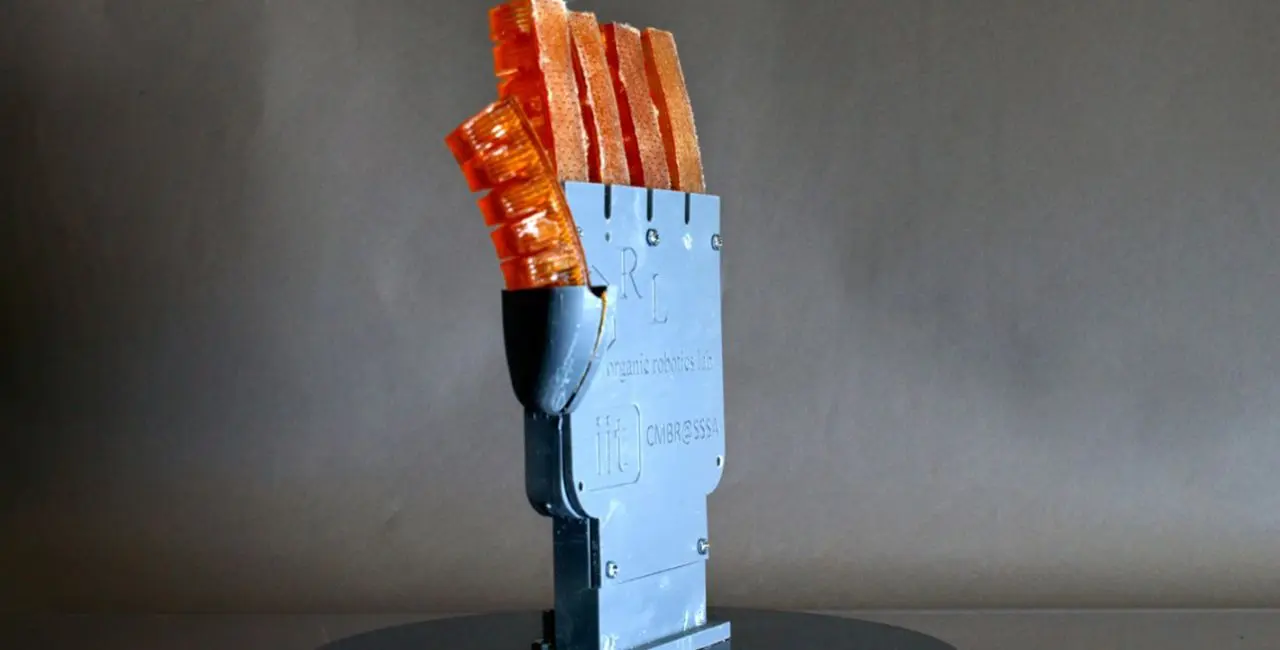 Δημιουργήθηκε το πρώτο ρομποτ που 