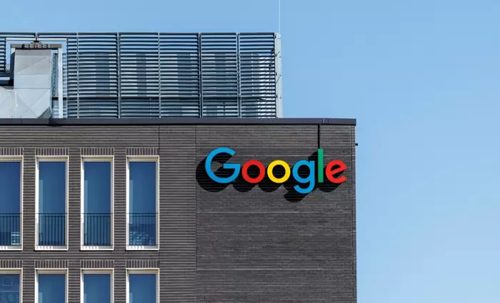 Alphabet: Είναι η πιο πολύτιμη εταιρεία - Στο κατώφλι των $3 τρισ. με ώθηση από την AI