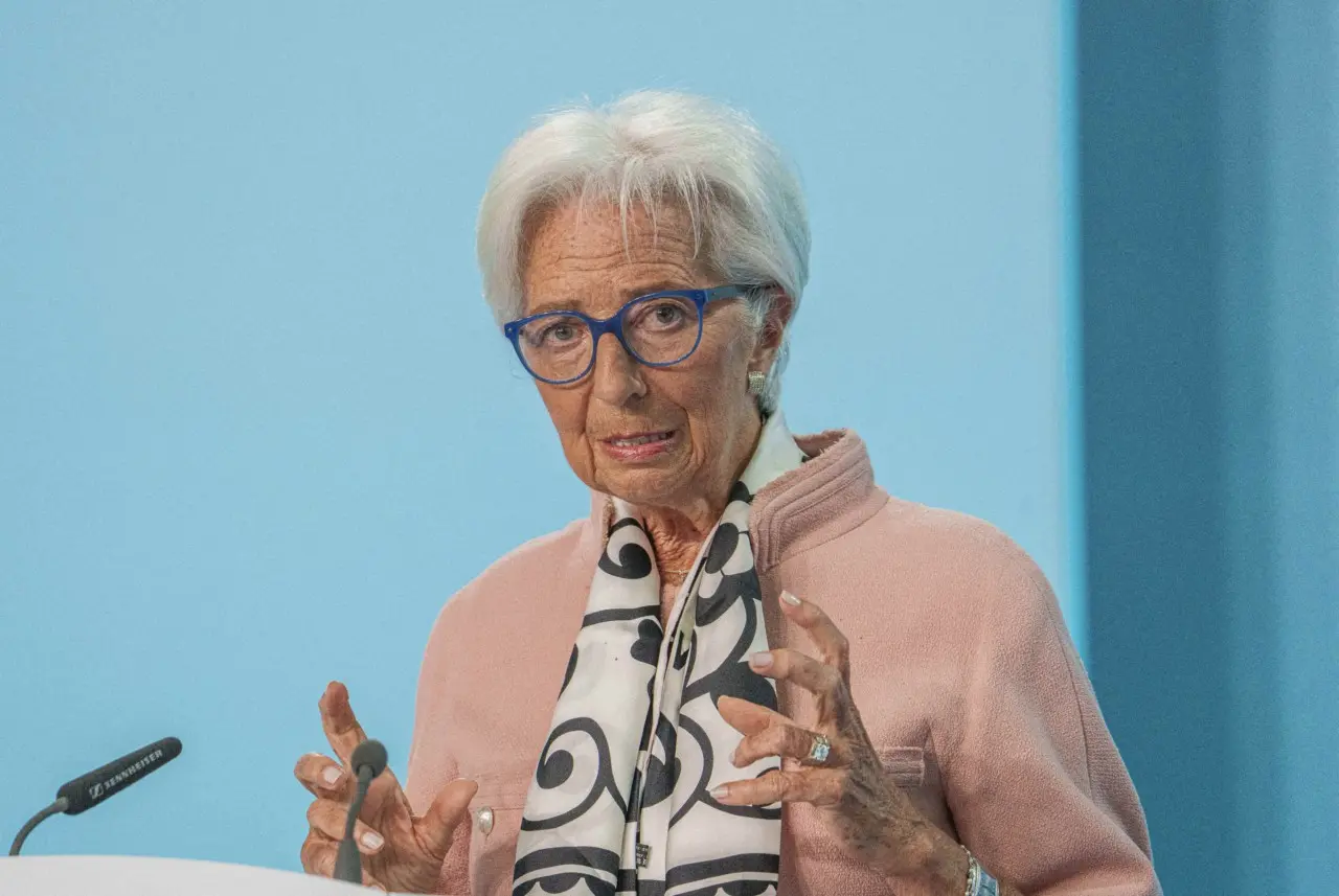 Ράλι του ευρώ : Ο νέος κίνδυνος για την πορεία του πληθωρισμού και οι κινήσεις της ΕΚΤ