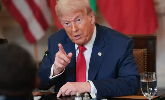 Εξαγωγές τσιπ στην Κίνα: Η συμφωνία Τραμπ με Nvidia και AMD και οι οικονομικές επιπτώσεις