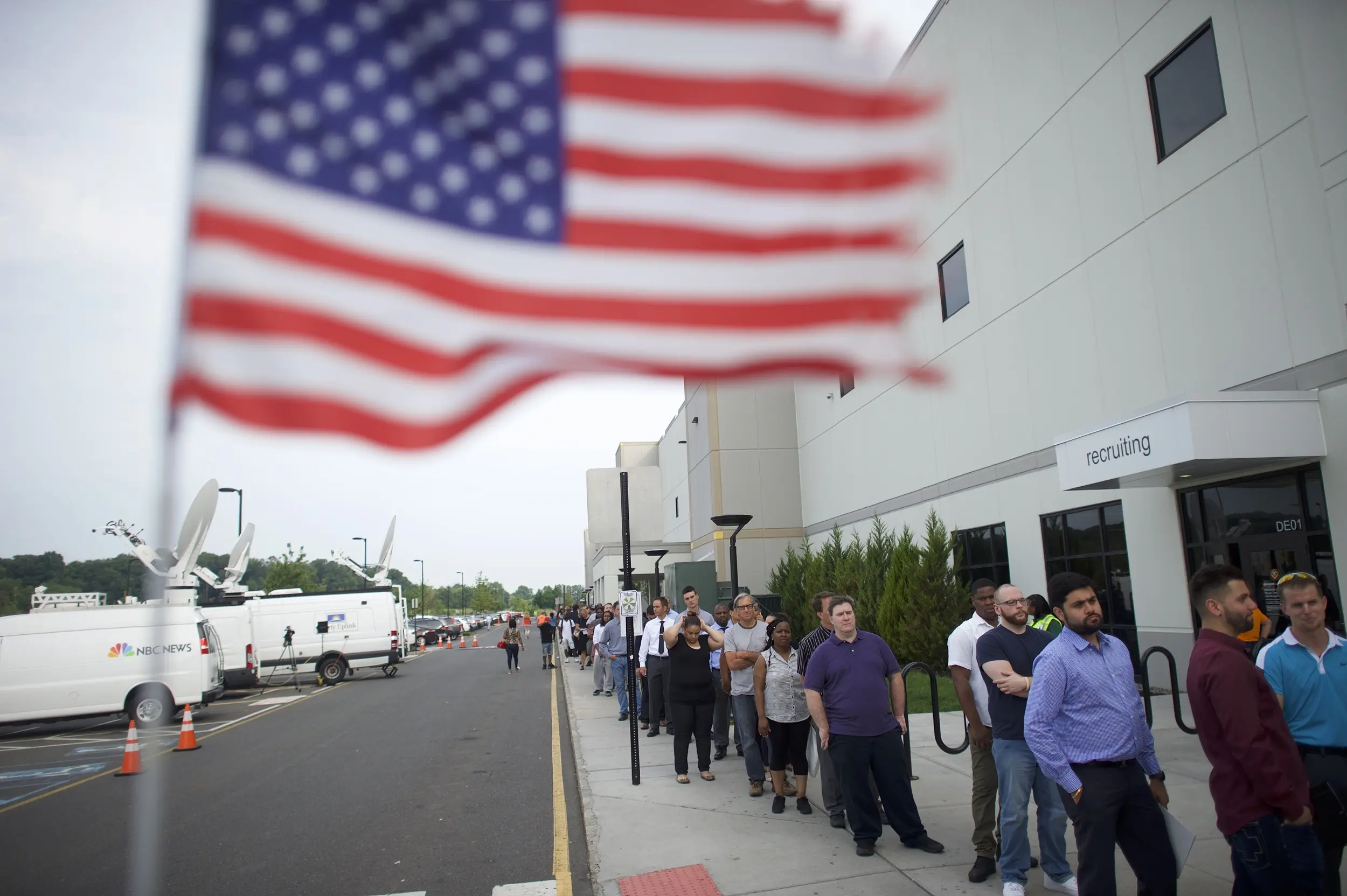 Αυξήθηκαν οι αιτήσεις για επίδομα ανεργίας στις  ΗΠΑ