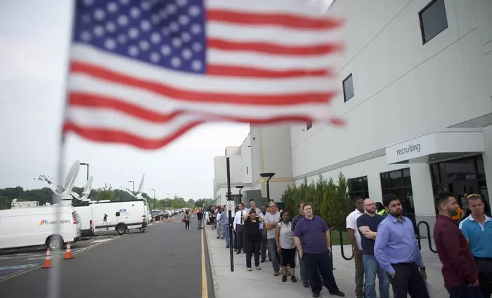 Αυξήθηκαν οι αιτήσεις για επίδομα ανεργίας στις  ΗΠΑ