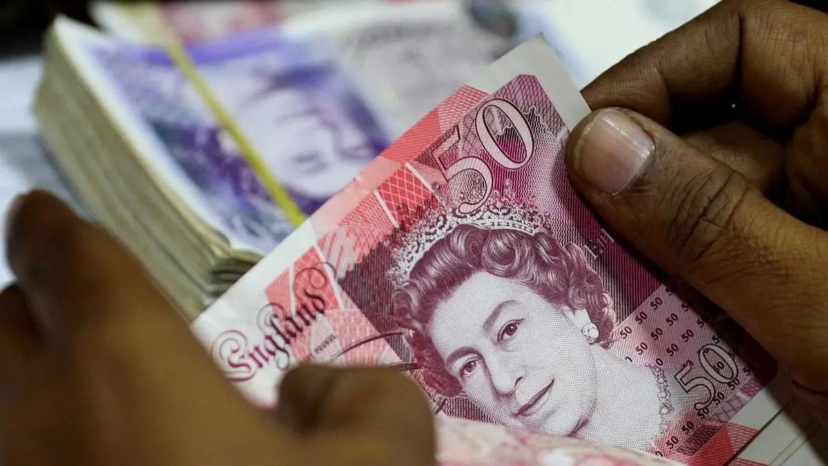 Bloomberg: Οι πλούσιοι έγιναν πλουσιότεροι με τη νίκη Τζόνσον