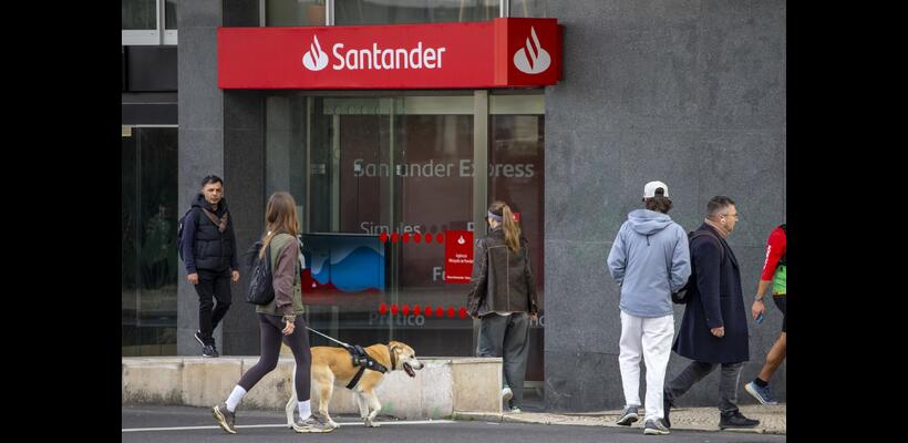 Santander: Στόχος καθαρά κέρδη άνω των €20 δισ. το 2028 μετά την εξαγορά της Webster (γράφημα)