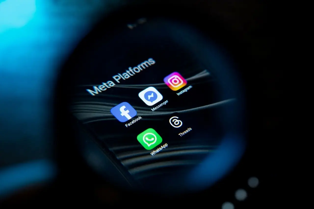 Η «τρελή ιδέα» του Ζάκερμπεργκ: Διαγραφή όλων των φίλων στο Facebook