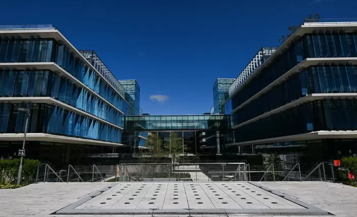 Meta: Αύξηση έως 200% στα μπόνους των στελεχών μετά τις απολύσεις