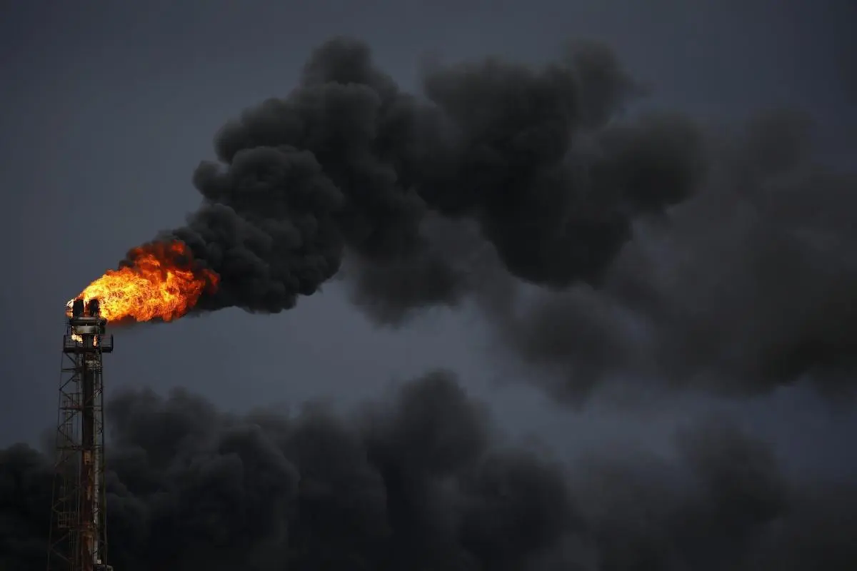 Ο Νίκολας εκτίναξε την τιμή του πετρελαίου