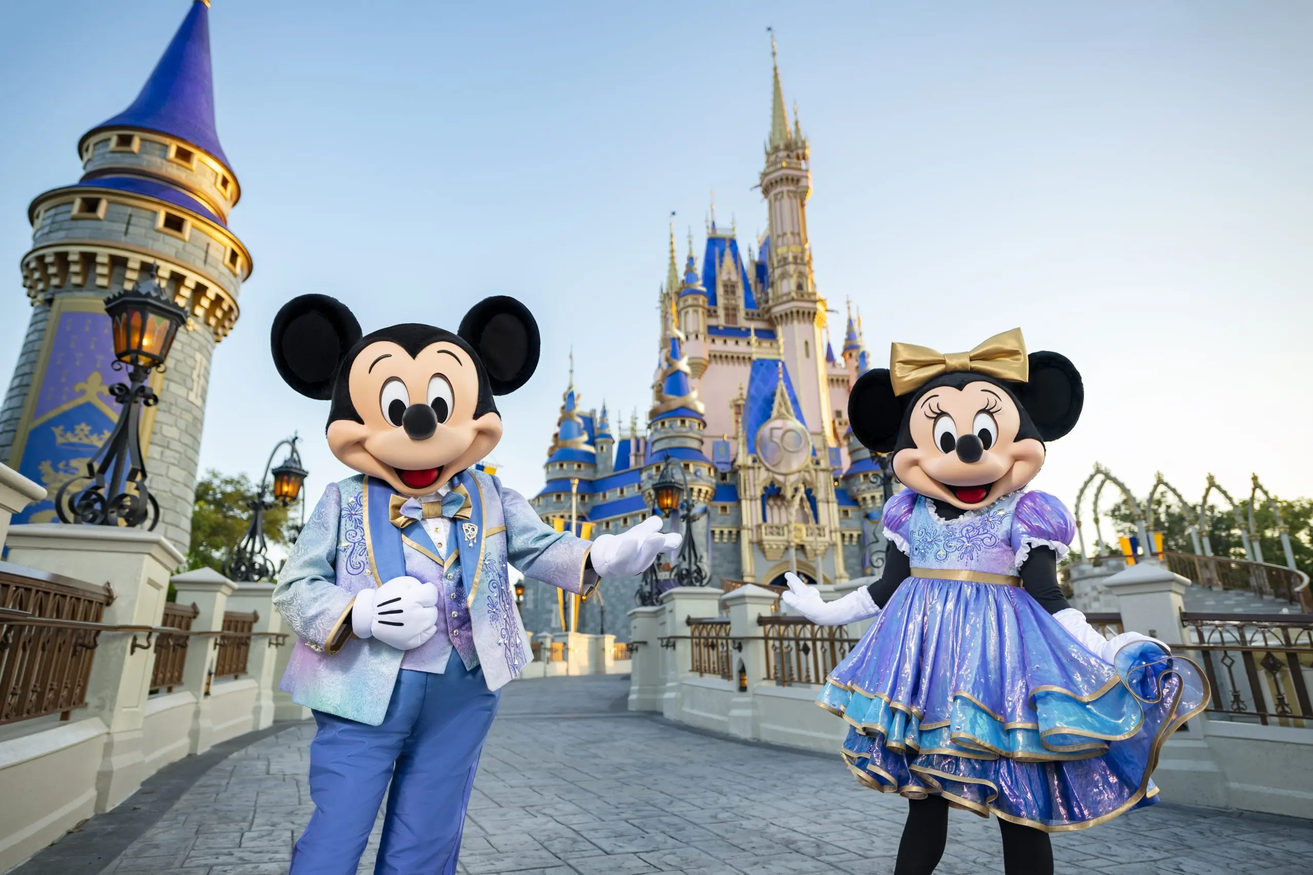 Η Disney ανακοινώνει 7.000 απολύσεις