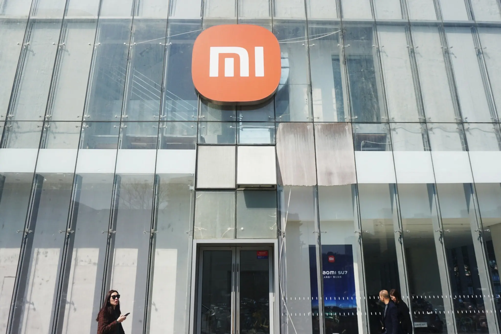 Xiaomi: Ανακοίνωσε buyback $321 εκατ. εν μέσω αυξημένου ανταγωνισμού