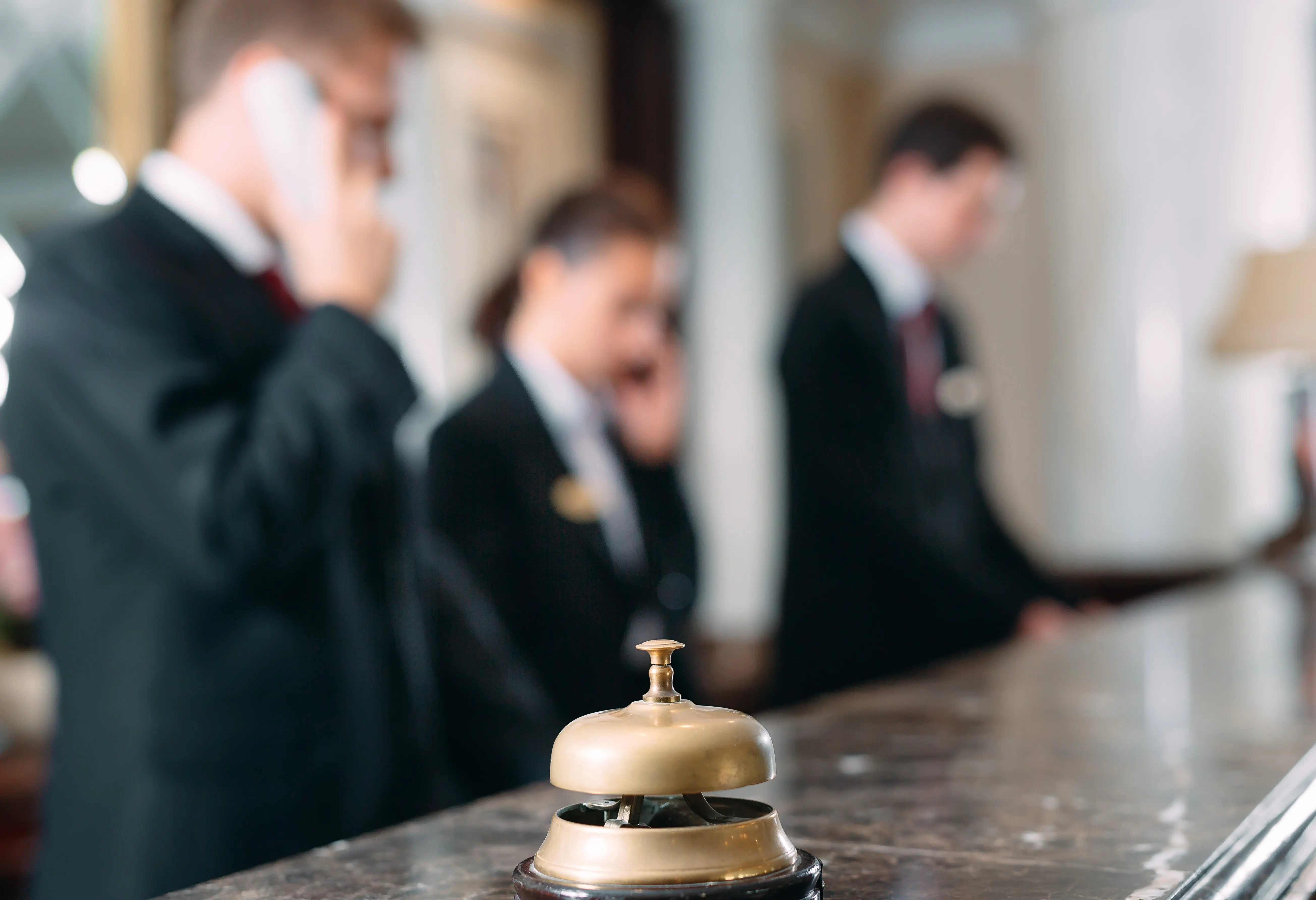 «Μύθος» οι χαμηλοί μισθοί στον τουριστικό κλάδο λέει ο ΣΤΕΚ - Είναι όμως έτσι; 