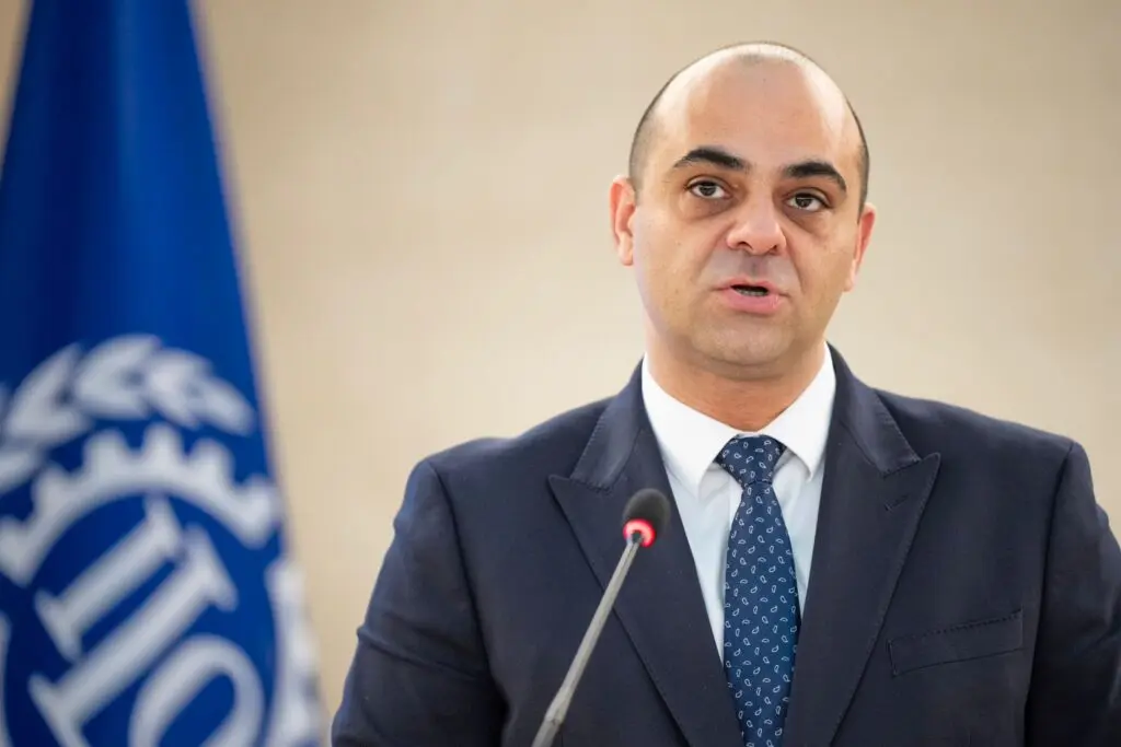 Τεχνική υποστήριξη από τον Διεθνή Οργανισμό Εργασίας για μισθούς-συντάξεις ζήτησε ο Παναγιώτου