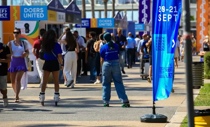 Το Reflect Festival θα ενώσει 10.000 Doers της EMEA στο εργοστάσιο της Κόλλα τον Μάιο στην Λεμεσό