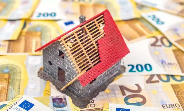 Ψάχνει να βρει κατεύθυνση η αγορά ακινήτων