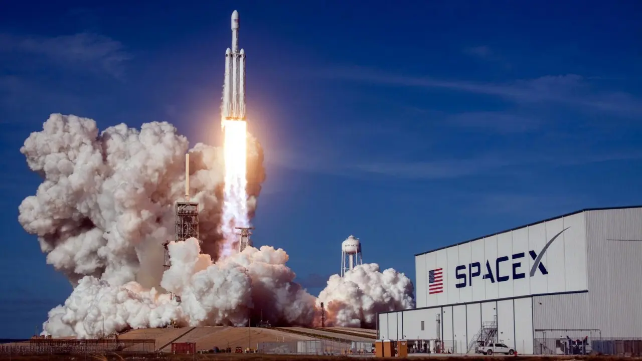 SpaceX: Η IPO των $75 δισ. μπορεί να καλύψει το 8% του αμερικανικού ελλείμματος σε μία ημέρα