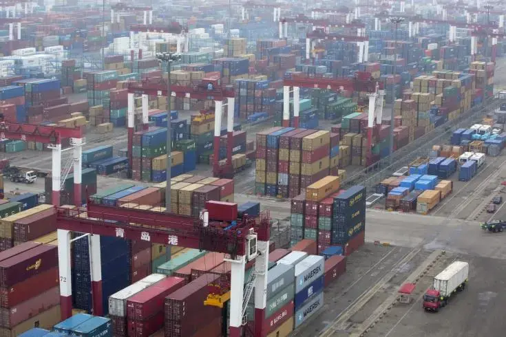 Κίνα: Εκτοξεύτηκαν οι εξαγωγές το α’ δίμηνο – Σε ιστορικό υψηλό το πλεόνασμα