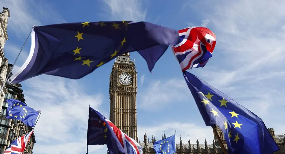 Έκτακτη σύνοδο κορυφής για το Brexit θα ανακοινώσουν οι Βρυξέλλες