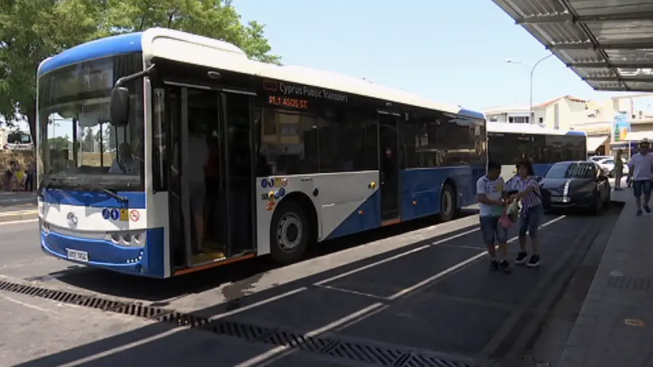 Συνεχίζεται η απεργία των λεωφορείων στην Λευκωσία