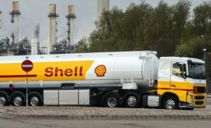Ετοιμάζεται για «μετακόμιση» στο Λονδίνο η Shell – Πώς αντιδρούν οι Ολλανδοί