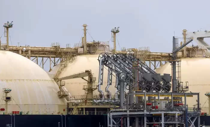 Το Κατάρ απειλεί να βάλει φωτιά στην τιμή του LNG – Σε εξέλιξη η μεγαλύτερη διακοπή εξαγωγών του καυσίμου από το 2008