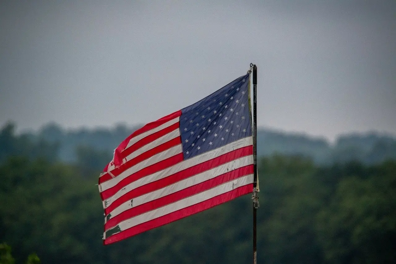 ΗΠΑ: Στο 2,4% παρέμεινε ο πληθωρισμός τον Φεβρουάριο – «Βαρίδια» το κόστος στέγασης και τα τρόφιμα