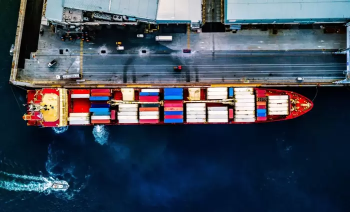 Όταν οι κυρώσεις δεν αρκούν: Η αλυσίδα εμπορίου που συνδέει Ιαπωνία, Κίνα και Ρωσία