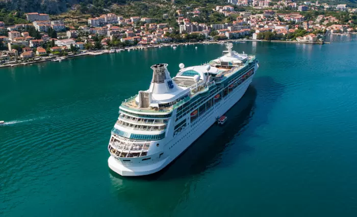 Έναρξη πωλήσεων κρουαζιέρων Rhapsody of the Seas απο Λεμεσό για το Καλοκαίρι