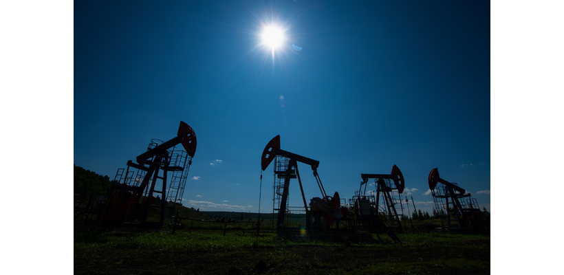 Πετρέλαιο: Εκτόξευση πάνω από τα $100 το βαρέλι – Εκκενώθηκε η βασική πετρελαϊκή εγκατάσταση του Ομάν