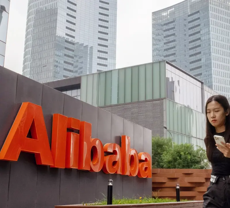 Alibaba: Απογοήτευσαν τα έσοδα παρά το μεγάλο στοίχημα στην τεχνητή νοημοσύνη