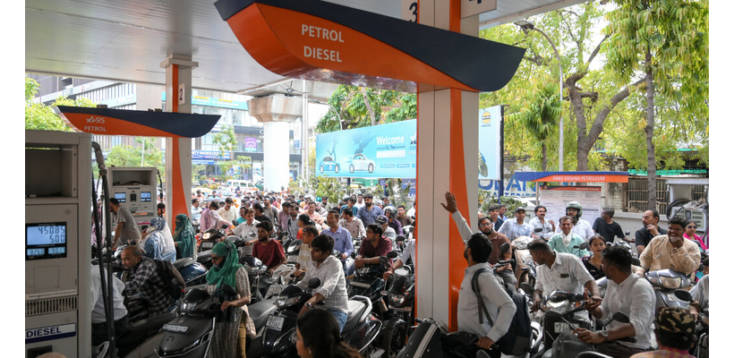 Παγκόσμιος συναγερμός: Το πετρελαϊκό σοκ ξυπνά μνήμες της κρίσης του 1997