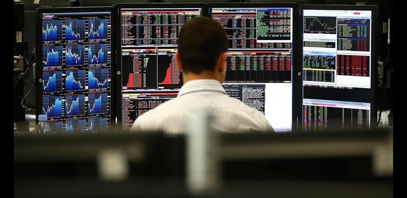 Διεθνείς αγορές: Οι μετοχές ανακάμπτουν, ο χρυσός ανεβαίνει, το πετρέλαιο υποχωρεί μπροστά στο ενδεχόμενο μιας συμφωνίας ΗΠΑ – Ιράν