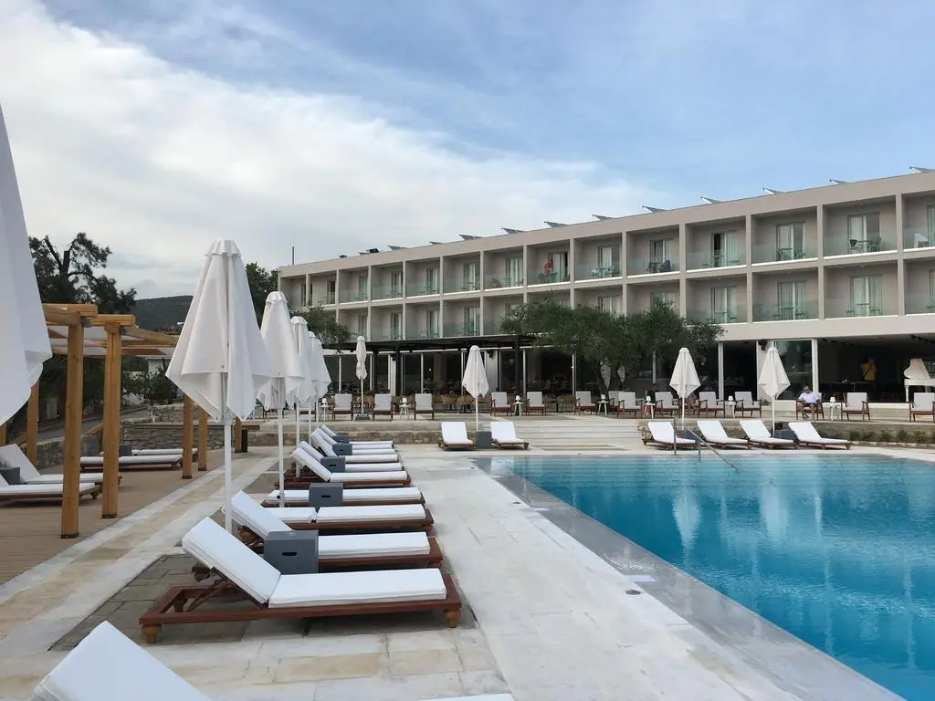 Άνοιξε το νέο ξενοδοχείο Amaronda Resort & Spa