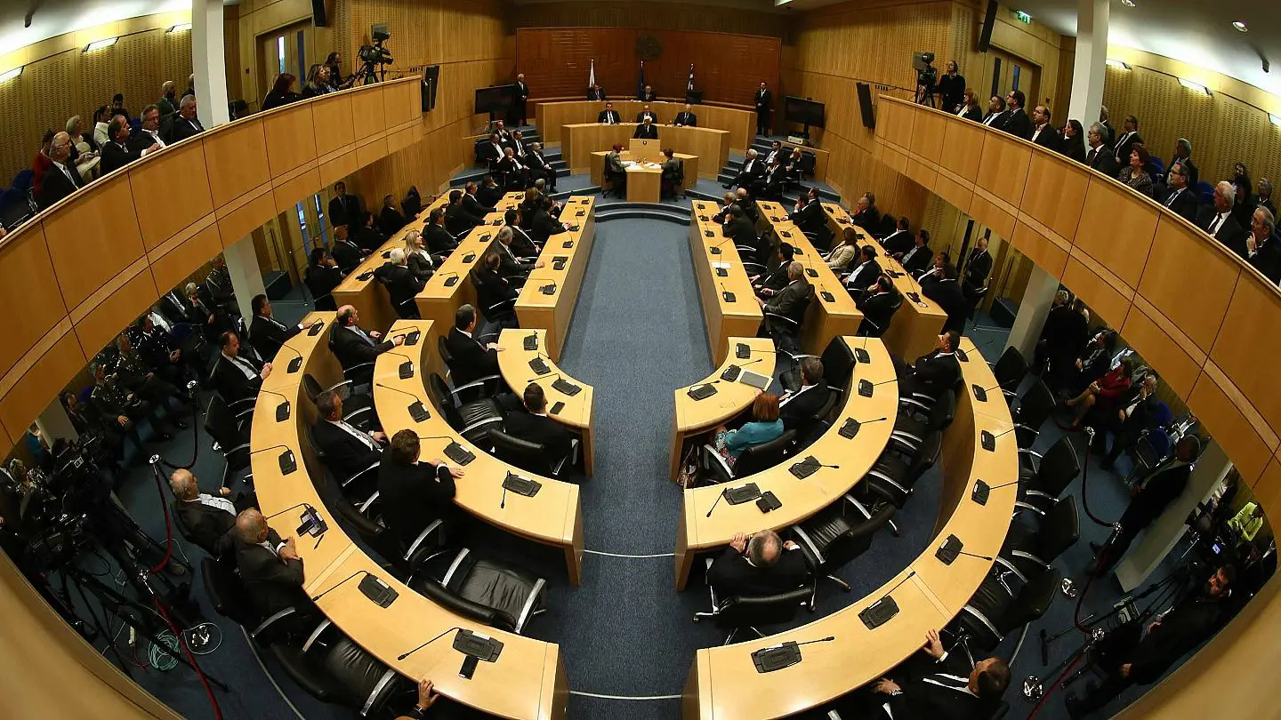 Μικρές αλλαγές στο νομοσχέδιο για τις εγγυήσεις στις τράπεζες