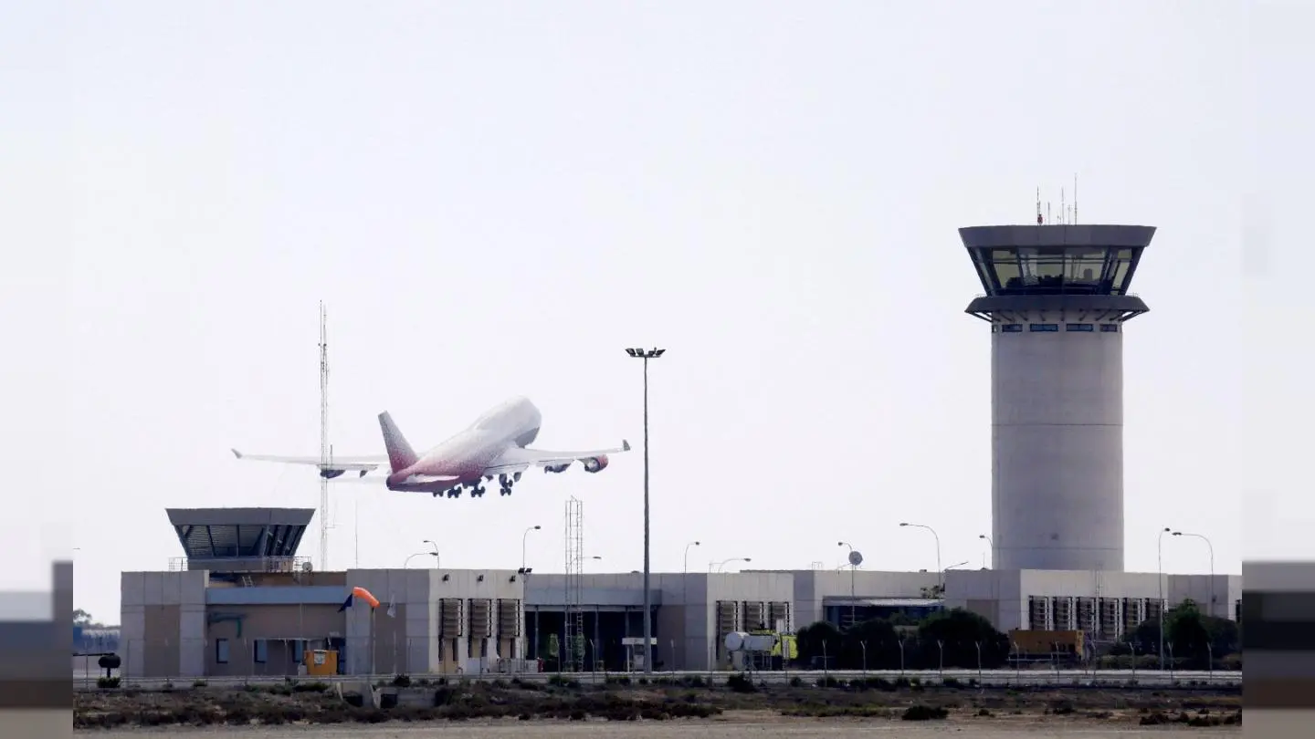 Ζητούν κρατικό αερομεταφορέα