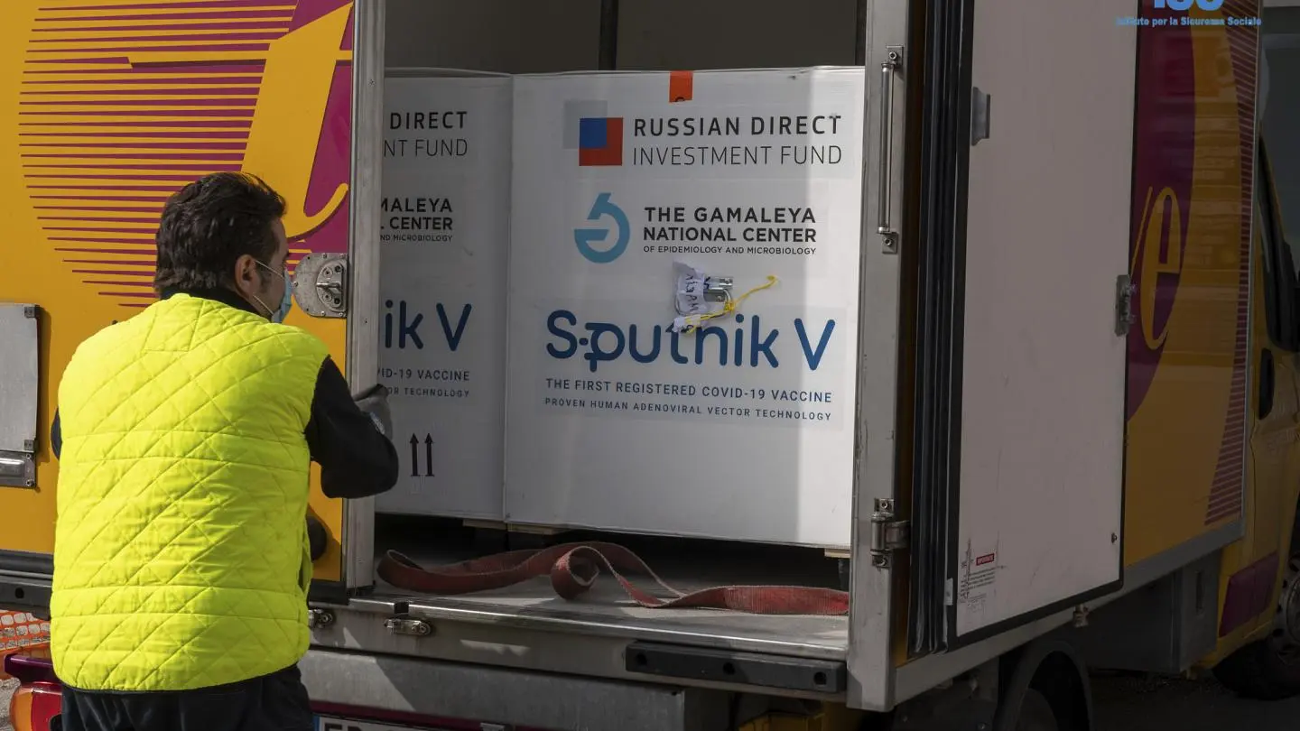 Κούσιος: Αγορά 50.000 δόσεων Sputnik-V όταν εγκριθεί από τον ΕΜΑ