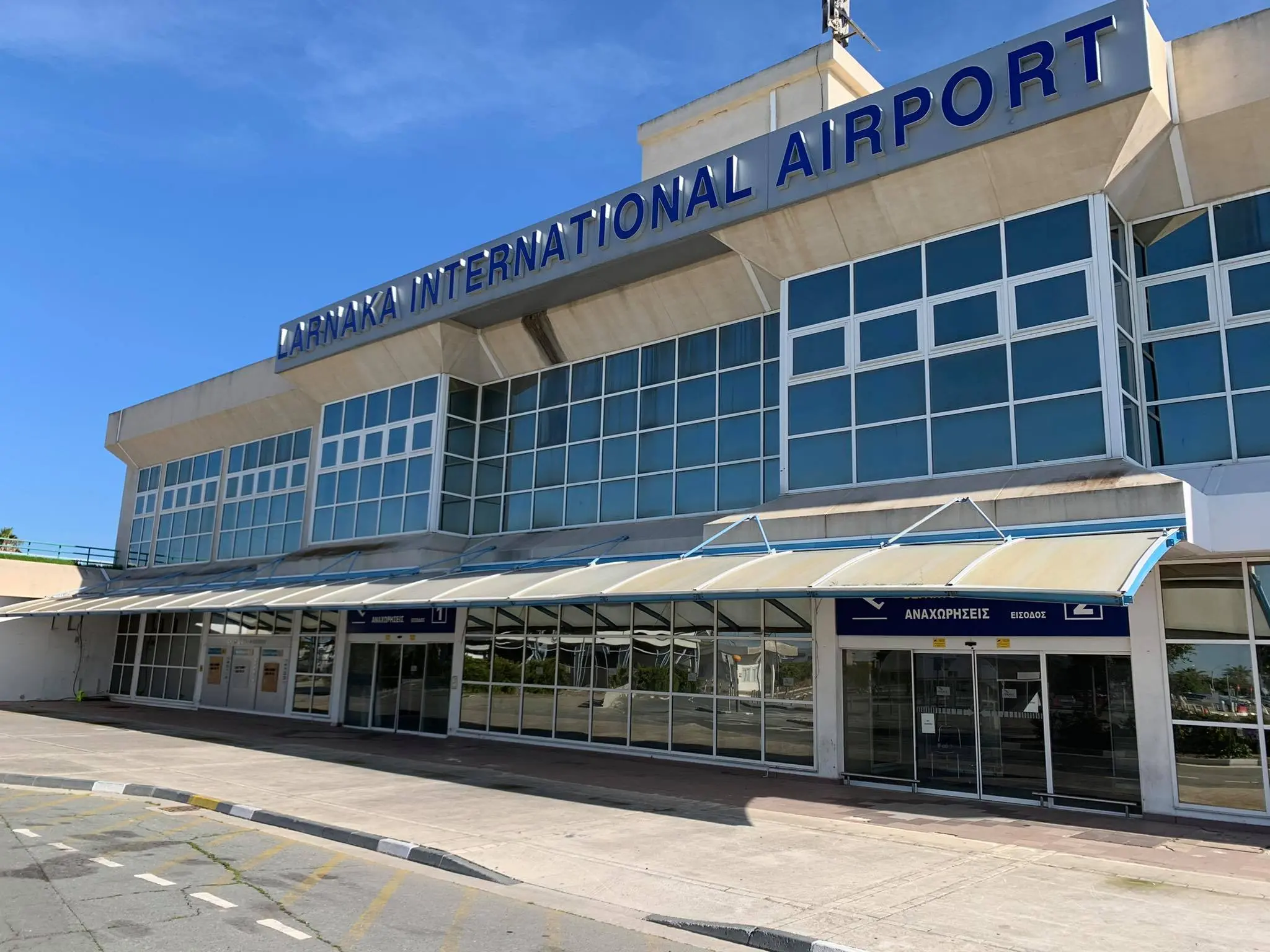 Τουρισμός: Μικρή μείωση των εσόδων τον Ιανουάριο