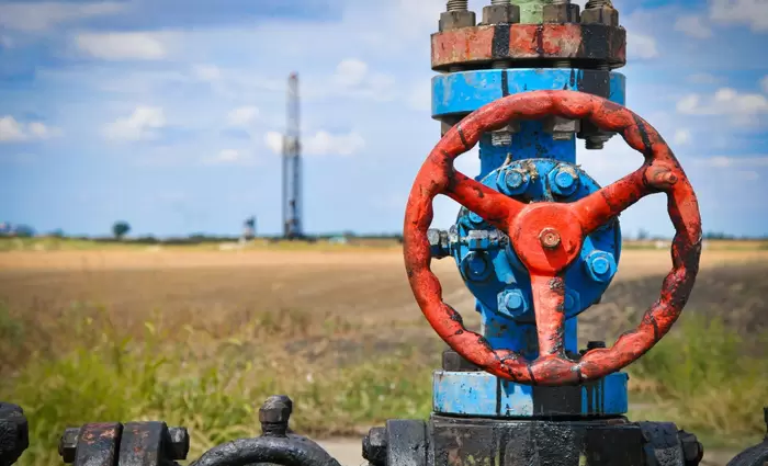 Πετρέλαιο: Γιατί δείχνει… ανοσία στον νέο γύρο κυρώσεων της ΕΕ στη Ρωσία