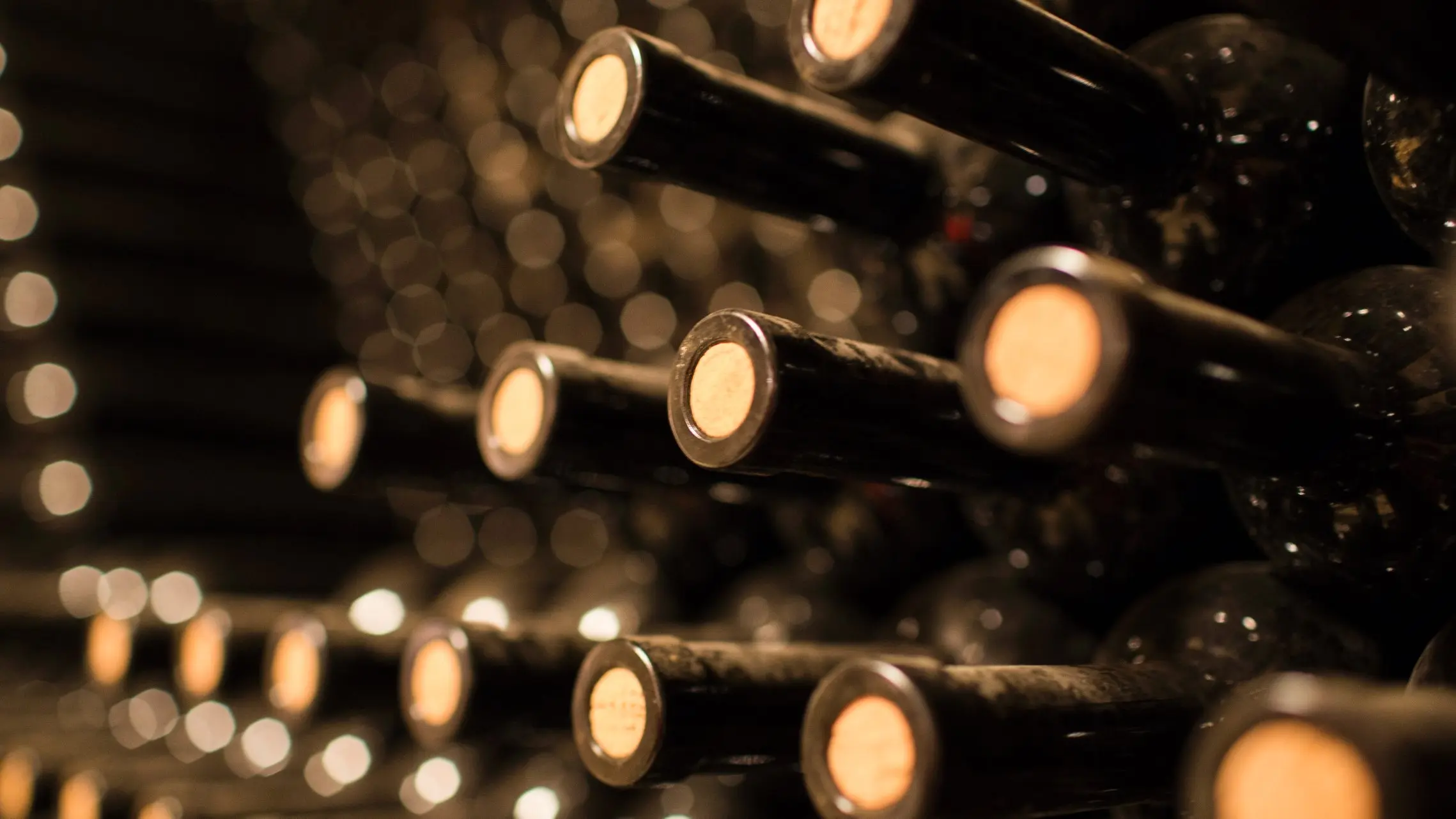 Σε ισχύ από σήμερα οι αμερικανικοί δασμοί σε ευρωπαϊκά προϊόντα