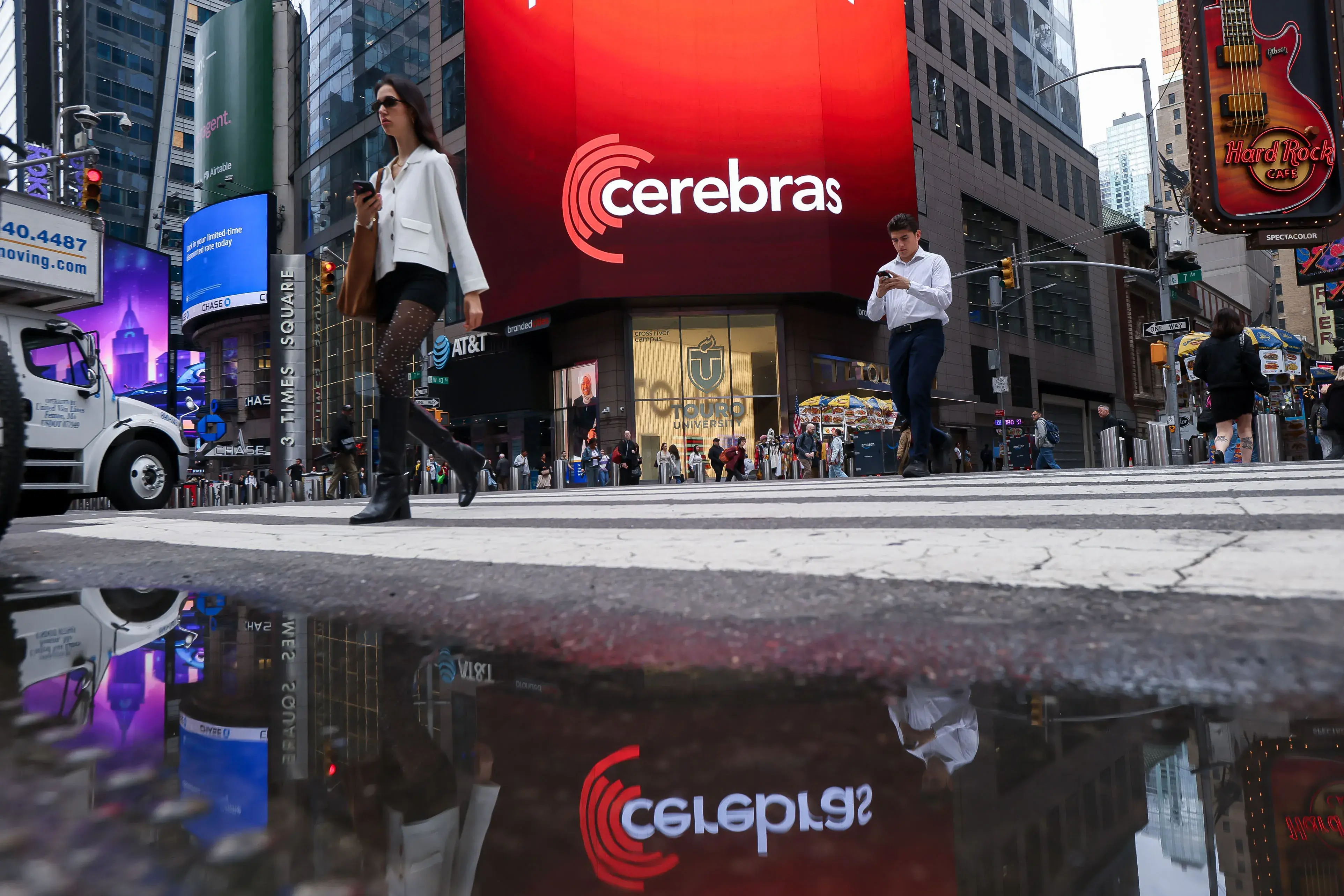 Cerebras: Η άγνωστη startup που εκτοξεύθηκε στα 70 δισ. δολάρια με φόντο το AI boom