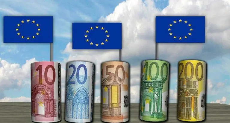 FT: Μόλις στο 53% η απορρόφηση του RRF από την ΕΕ