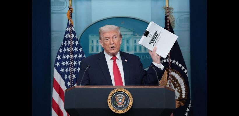 O Τραμπ συνεχάρη την NASA για την αποστολή στη Σελήνη και τώρα ζητά περικοπές 50% στο διαστημικό της πρόγραμμα