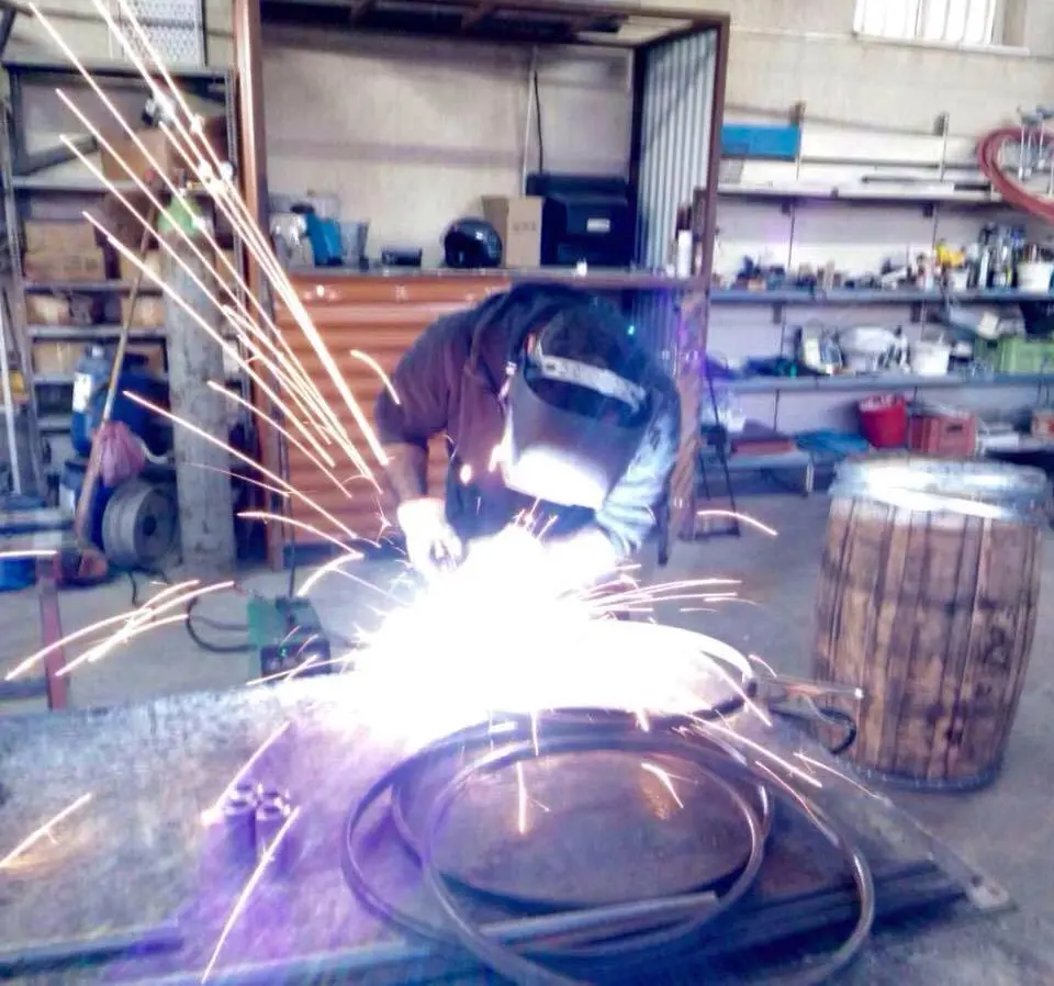 Ο αυτοδίδακτος Παφίτης που αγαπά το ξύλο