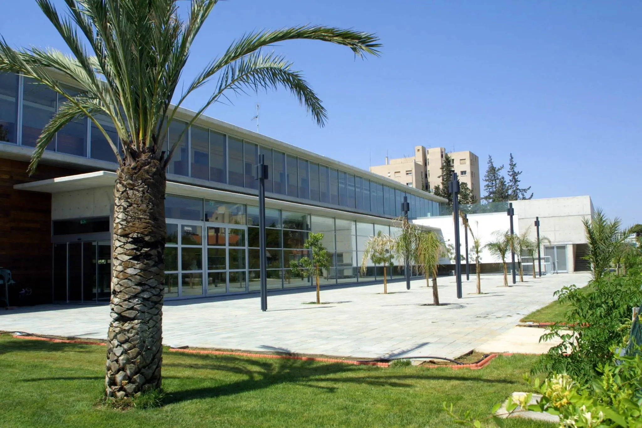 Στηρίζει τη σύνδεση της κρατικής αρωγής με την ΑΤΑ η Ένωση Συντακτών