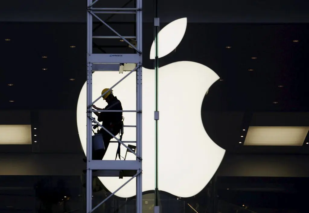 Apple: Θα αυξήσει τις τιμές λόγω της κρίσης στα τσιπ μνήμης