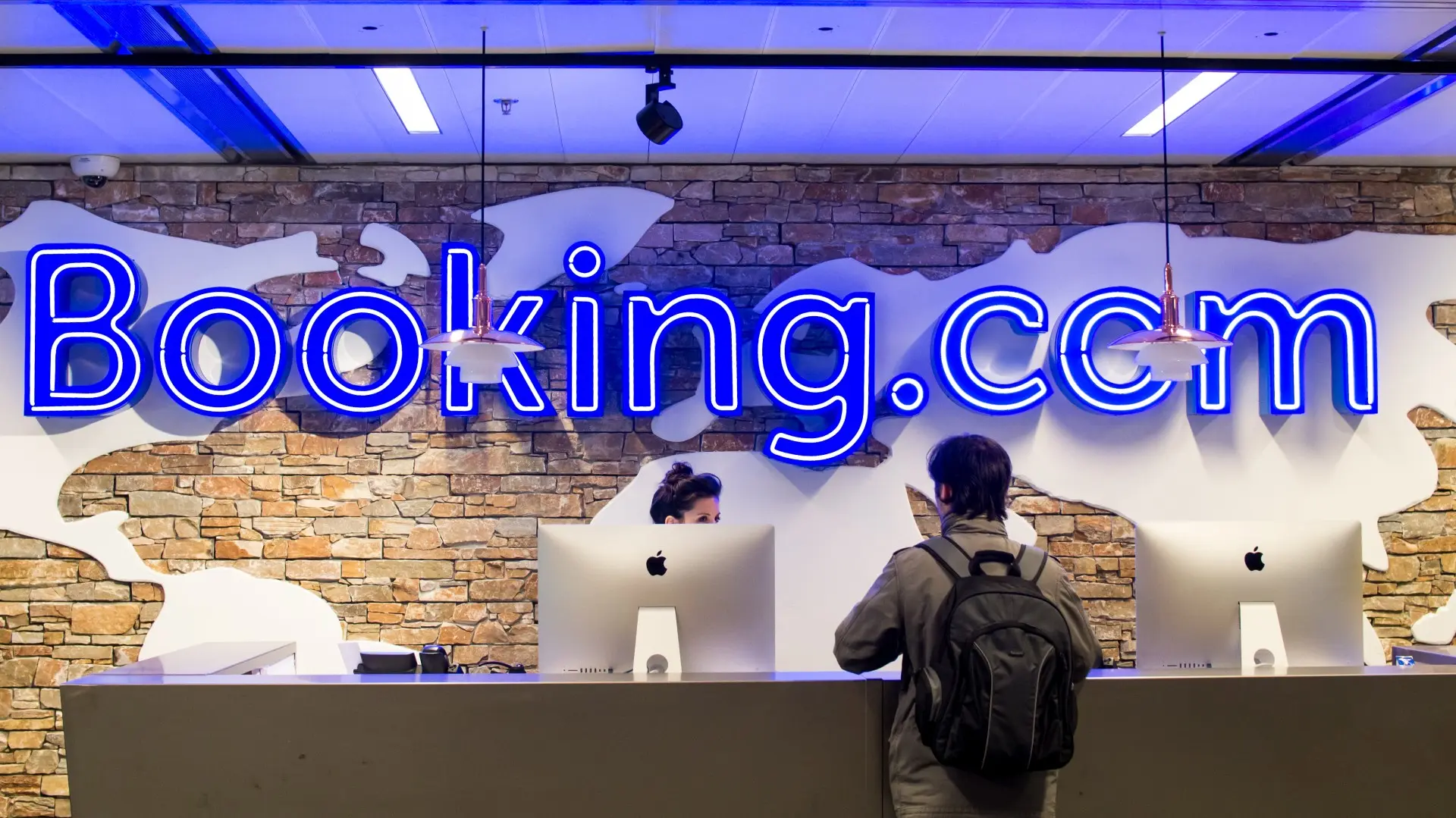 Παράνομη η «ρήτρα καλύτερης τιμής» στο Booking.com