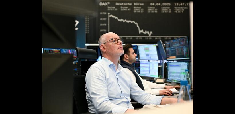Υποχωρούν οι ευρωαγορές από τον αντίκτυπο της κλιμάκωσης στη Μέση Ανατολή – Απώλειες 1,5% για Stoxx 600 και DAX